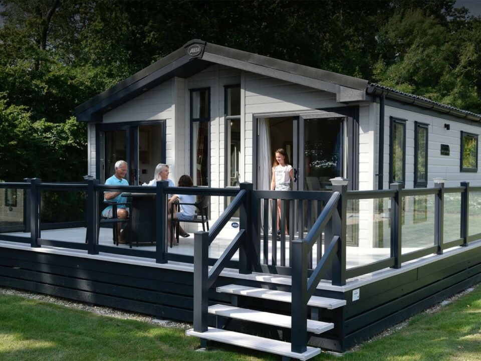 The Environmental Benefits of Vinyl Decking for Holiday Homes